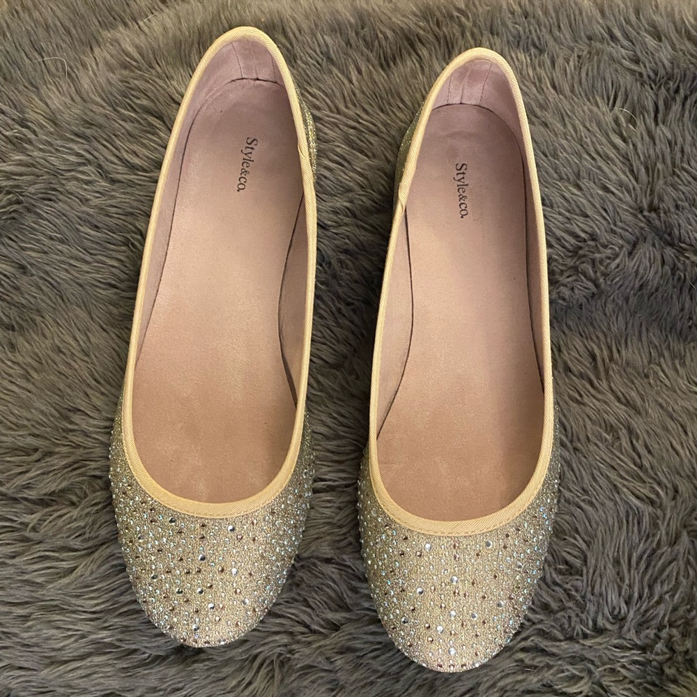 Sparkly Gold Champagne Flats - Picture 1 of 6